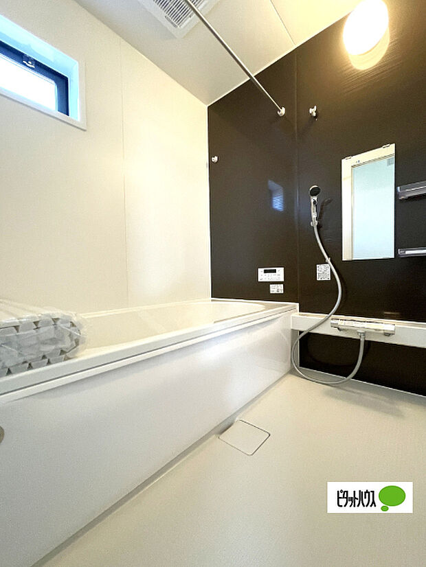 追い炊き・浴室乾燥機能付きです