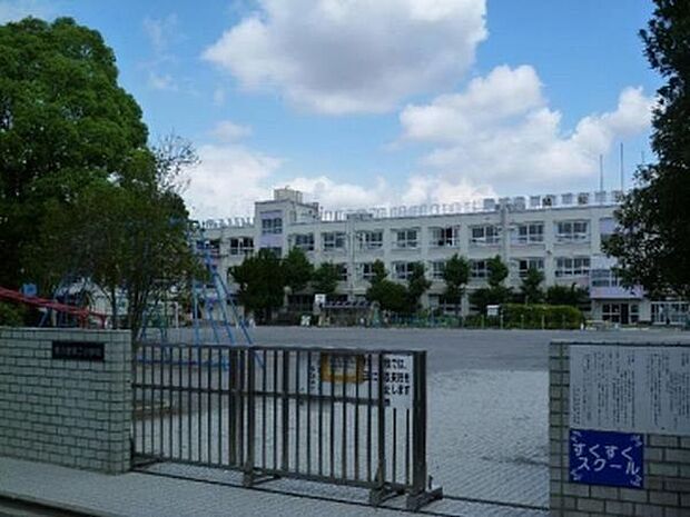 小学校「江戸川区立南小岩第二小学校まで293m」