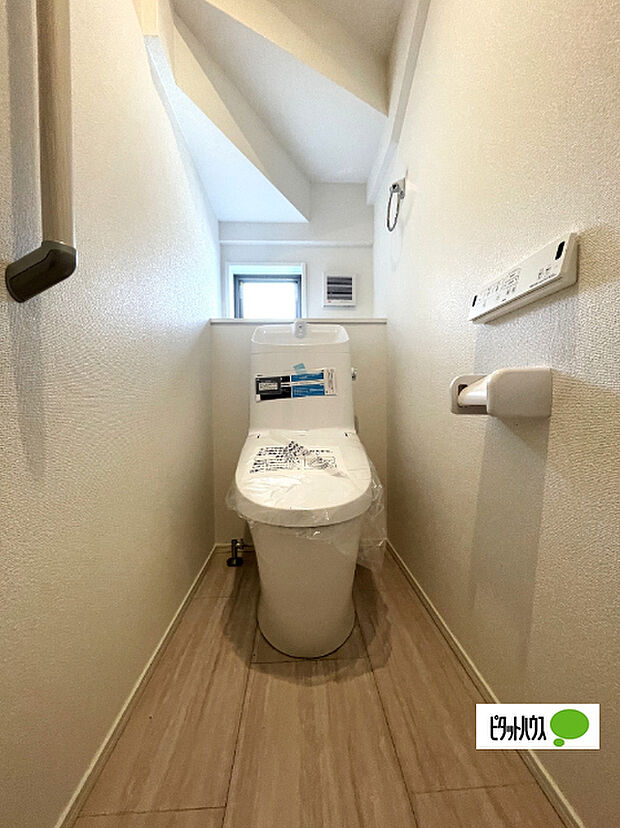 嬉しい温水暖房便座のトイレです