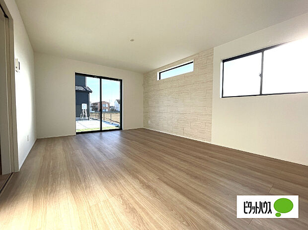 明るく開放的なリビングです