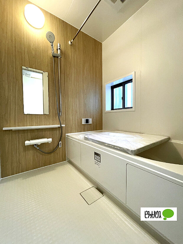 追い炊き・浴室乾燥機能付きです