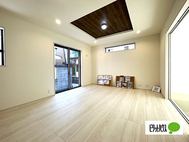 明るく開放的なリビングです