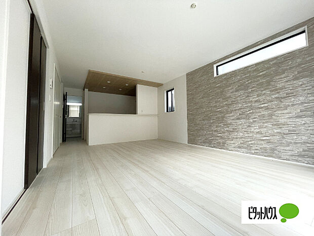 明るく開放的なリビングです