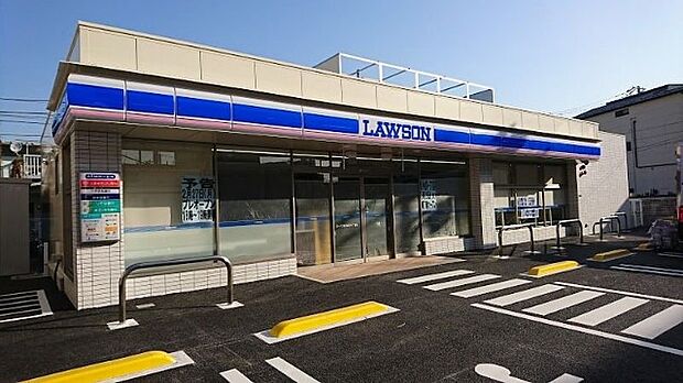 コンビニ「ローソン東小松川一丁目店まで450m」