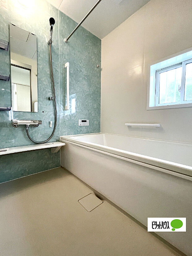 追い炊き・浴室乾燥機能付きです