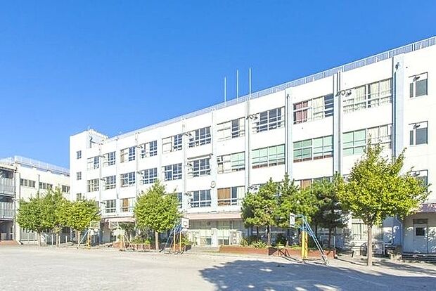 小学校「江戸川区立二之江小学校まで645m」