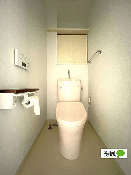嬉しい温水暖房便座のトイレです