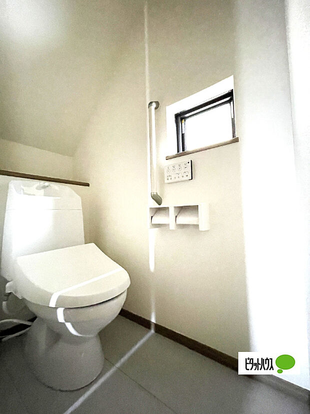 嬉しい温水暖房便座のトイレです