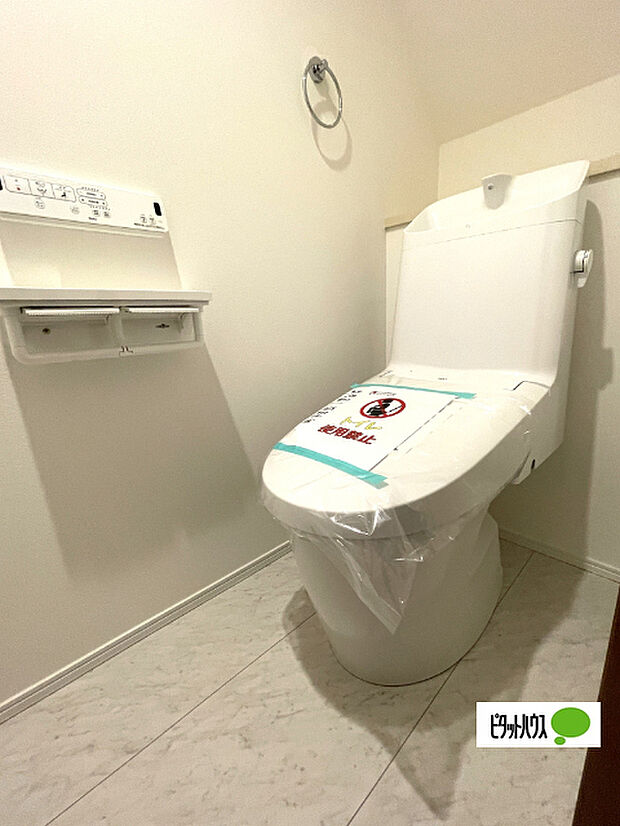 嬉しい温水暖房便座のトイレです