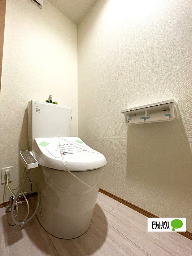嬉しい温水暖房便座のトイレです