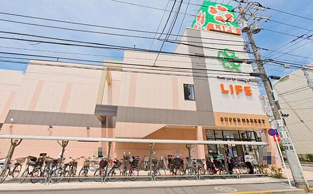 スーパー「ライフ西小岩店まで290m」