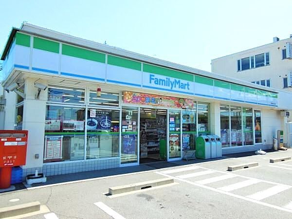 コンビニ「ファミリーマート行徳駅前四丁目店まで310m」