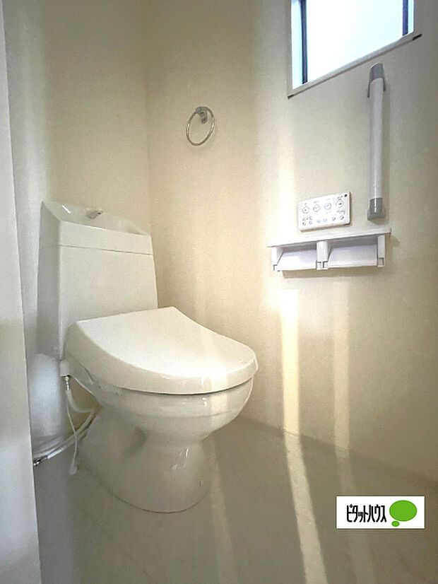 嬉しい温水暖房便座のトイレです