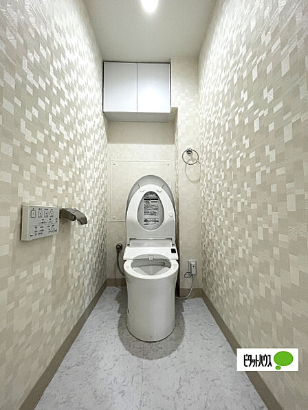 嬉しい温水暖房便座のトイレです