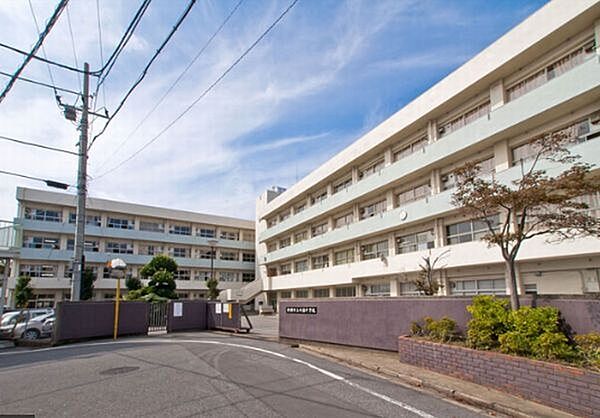 中学校「船橋市立七林中学校まで1528m」