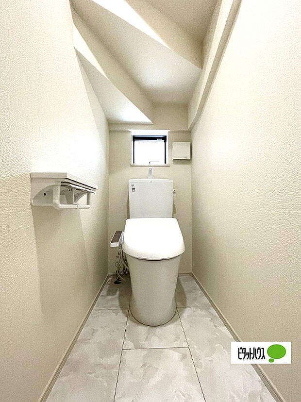 嬉しい温水暖房便座のトイレです
