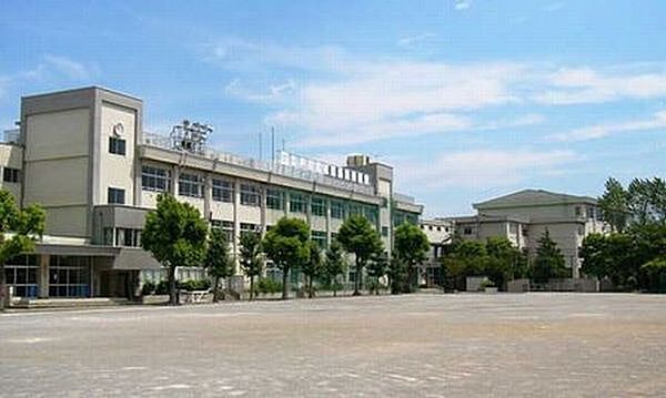 中学校「江戸川区立松江第六中学校まで355m」