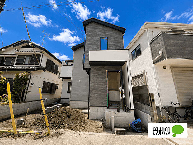 現在建築中です