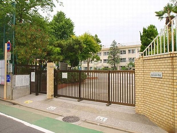 小学校「江戸川区立南小岩小学校まで350m」
