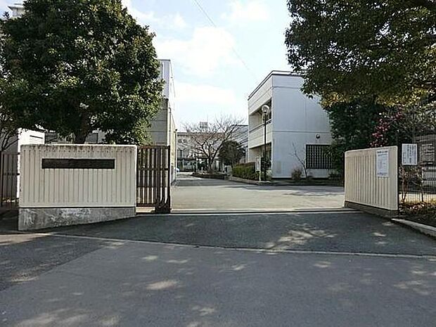中学校「浦安市立浦安中学校まで1200m」