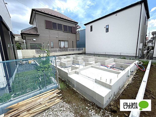 現在建築中です