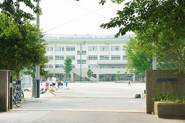 小学校「市川市立百合台小学校まで420m」