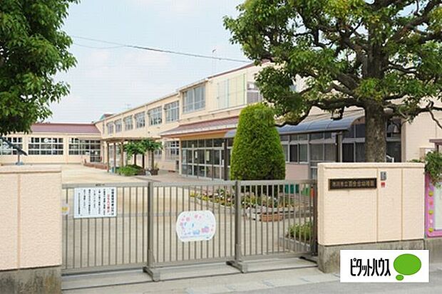 幼稚園、保育園「市川市立百合台幼稚園まで509m」