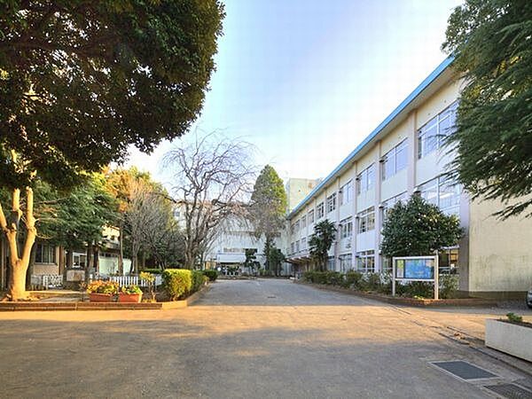 中学校「船橋市立習志野台中学校まで1010m」