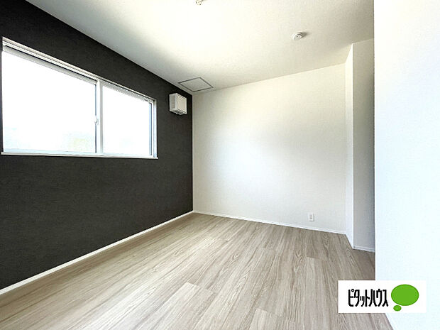 明るい洋室です