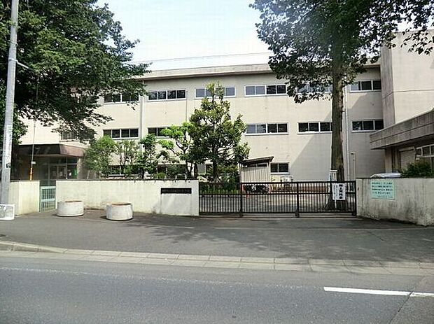 小学校「船橋市立高根台第二小学校まで310m」