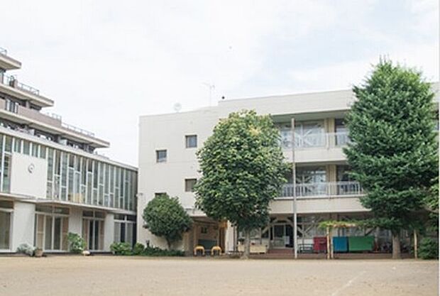 幼稚園、保育園「冨士見幼稚園まで400m」