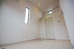 リーフアベニュー 1階1Kの寝室