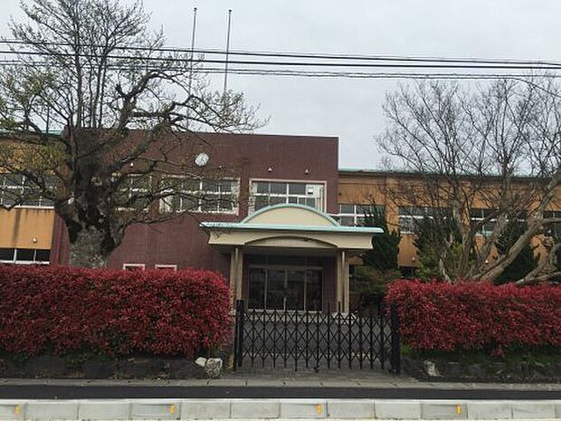 【小学校】近江八幡市立老蘇小学校まで2212ｍ
