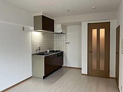 マアムコート 402 4階2LDKのリビング/ダイニング