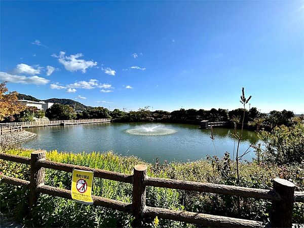 中池公園（780m）