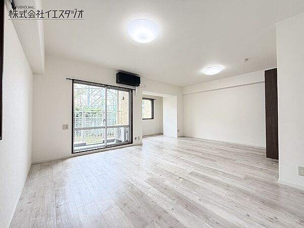 apartment 東京都昭島市美堀町５丁目
地図を見る