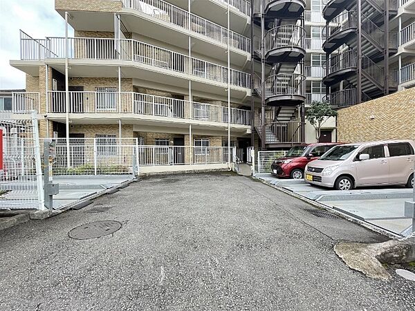 apartment 東京都昭島市美堀町５丁目
地図を見る