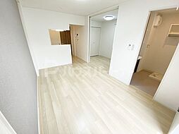 フリージアII 1階1LDKのリビング/ダイニング