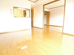 フォルティーヌ皿沼 201 2階2LDKのリビング/ダイニング