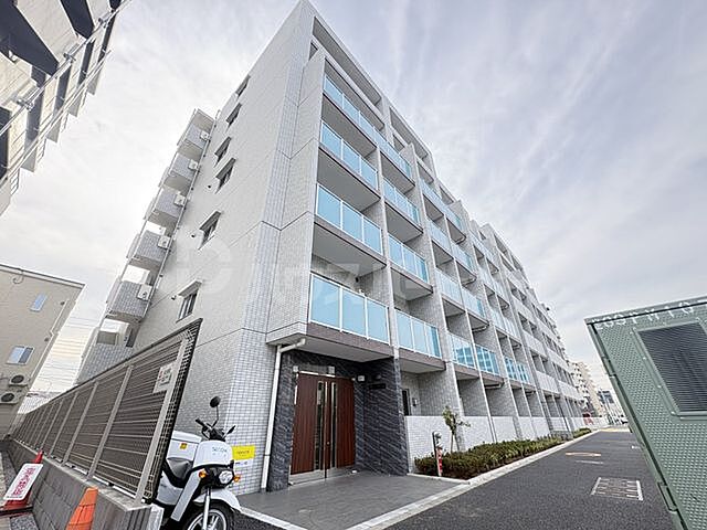 7 / 28