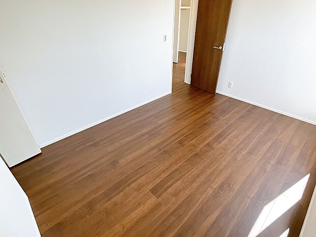 1号棟　室内（2024年3月）撮影　全居室に収納完備で住空間をより効率よく使えます。