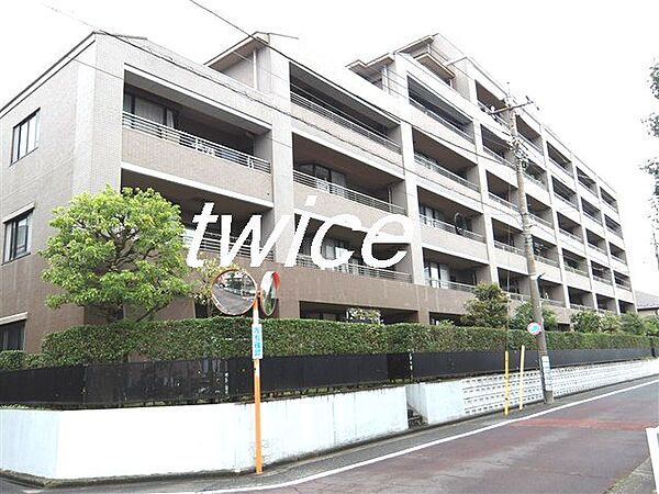 apartment 東京都羽村市栄町２丁目
地図を見る