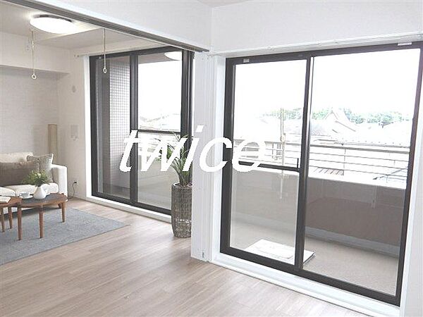 apartment 東京都羽村市栄町２丁目
地図を見る