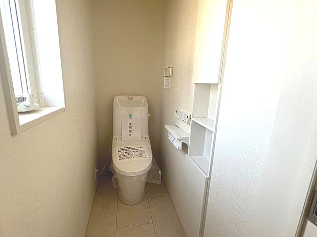 久喜市上内（全8区画）Ｂ号棟　トイレ　パワーストリーム洗浄とお掃除しやすいフチレス形状でかんたんキレイ。強い洗浄力はそのままに節水もかなえます。