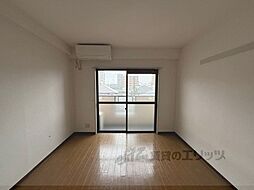 阪急京都本線 西院駅 徒歩7分の賃貸マンション 4階1Kのリビング/ダイニング