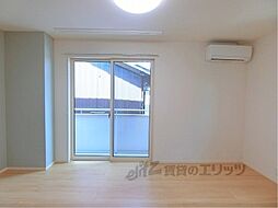 京阪本線 神宮丸太町駅 徒歩12分の賃貸アパート 2階1Kのリビング/ダイニング