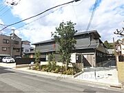西院駅よりバス17分 徒歩8分 1階 築4年11ヶ月の賃貸物件