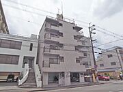 西京極駅より徒歩13分 1階 築42年7ヶ月の賃貸物件