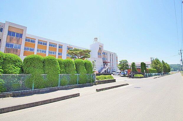 名取市立第二中学校 徒歩98分。 7840m