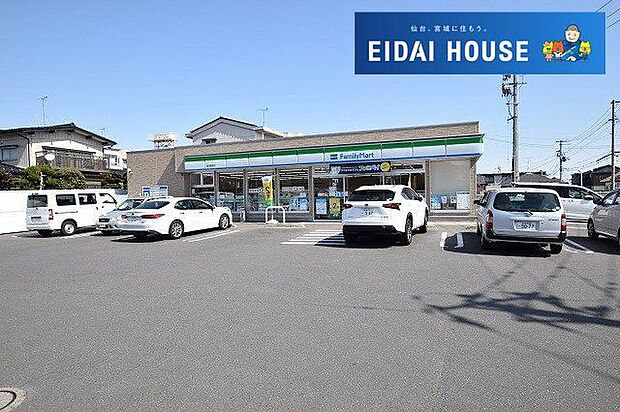 ファミリーマート岩沼桑原店 徒歩7分。 490m